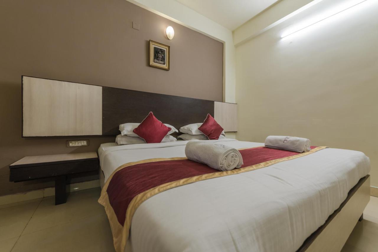Hotel Roopa Μπανγκαλόρ Εξωτερικό φωτογραφία